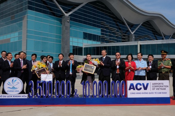 Tăng đường bay thẳng, Khánh Hòa đón vị khách quốc tế thứ 3,5 triệu - Ảnh 1.