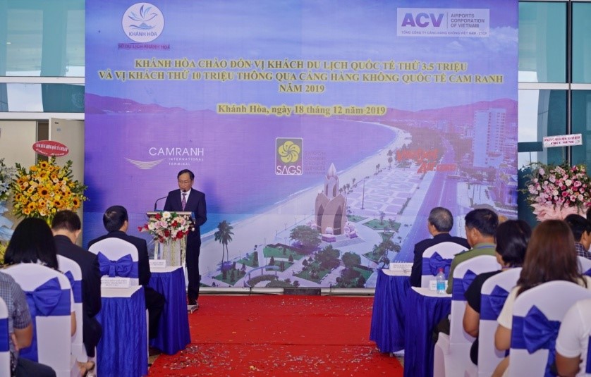 Ông Nguyễn Đắc Tài – Phó Chủ tịch thường trực UBND tỉnh Khánh Hòa phát biểu chúc mừng sự kiện