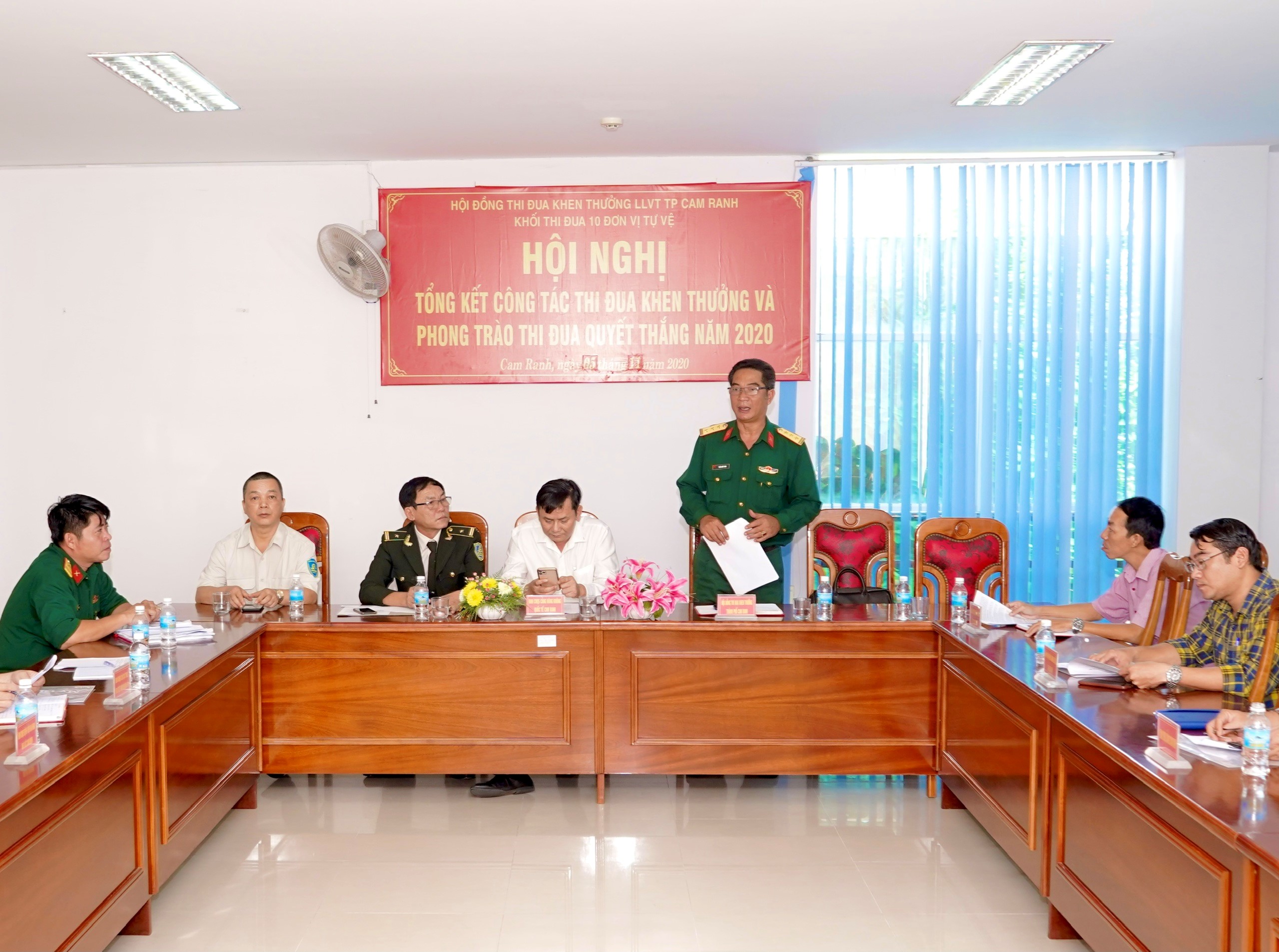 Đồng chí Thượng tá Trần Quốc Toản – Chính trị viên – Chủ tịch Hội đồng thi đua, khen thưởng LLVT thành phố Cam Ranh phát biểu chỉ đạo